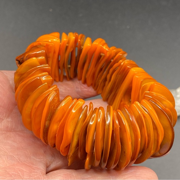 Chunky Dyed Shell Bracelet Orange Stretchy Boho Nautical Beachy - Picture 5 of 8